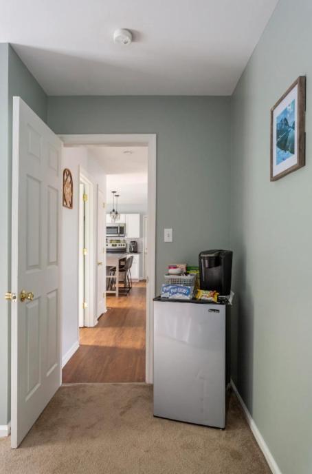 1 Bed With Private Bathroom Close To Everything In & Wilmington Apartment